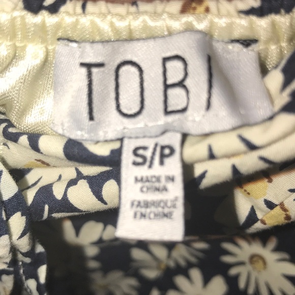 Size S, floral romper 🌻 - Picture 2 of 2